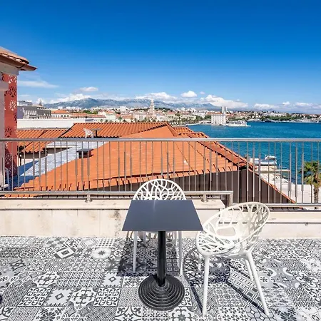 Galeria Valeria Seaside Downtown - Mag Quaint & Elegant Boutique Hotel Split