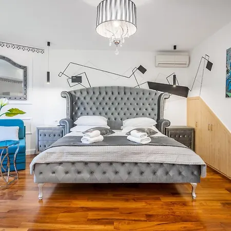 Hotel Galeria Valeria Seaside Downtown - Mag Quaint & Elegant Boutique 4*