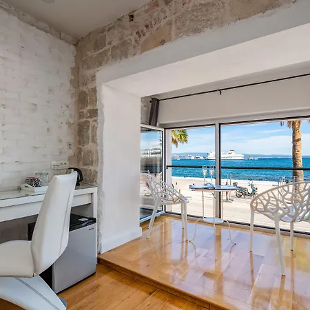 Galeria Valeria Seaside Downtown - Mag Quaint & Elegant Boutique 4* Split