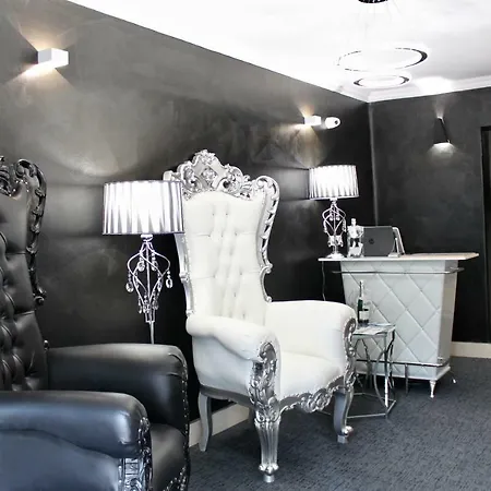 Galeria Valeria Seaside Downtown - Mag Quaint & Elegant Boutique Split