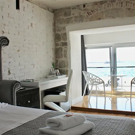 Galeria Valeria Seaside Downtown - Mag Quaint & Elegant Boutique Spalato