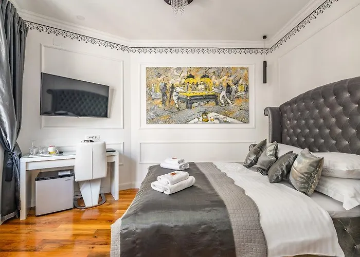 Galeria Valeria Seaside Downtown - Mag Quaint & Elegant Boutique