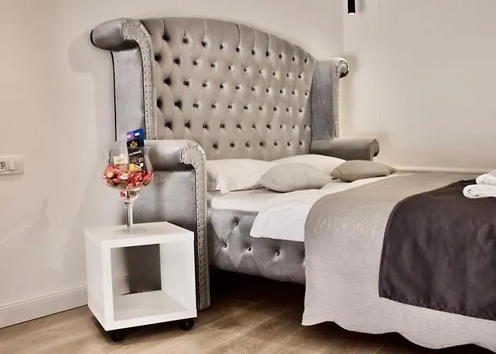 Galeria Valeria Seaside Downtown - Mag Quaint & Elegant Boutique Hotel