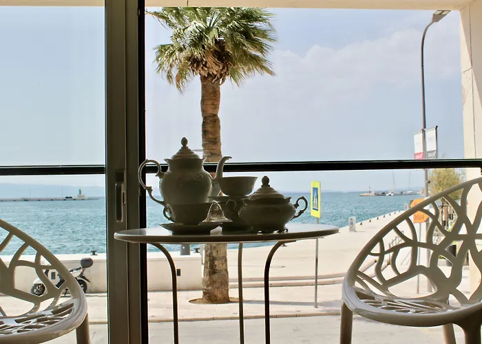 Galeria Valeria Seaside Downtown - Mag Quaint & Elegant Boutique Hotel